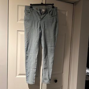 BOGO clear out! 3/$7 2 No Boundaries skinny jeans